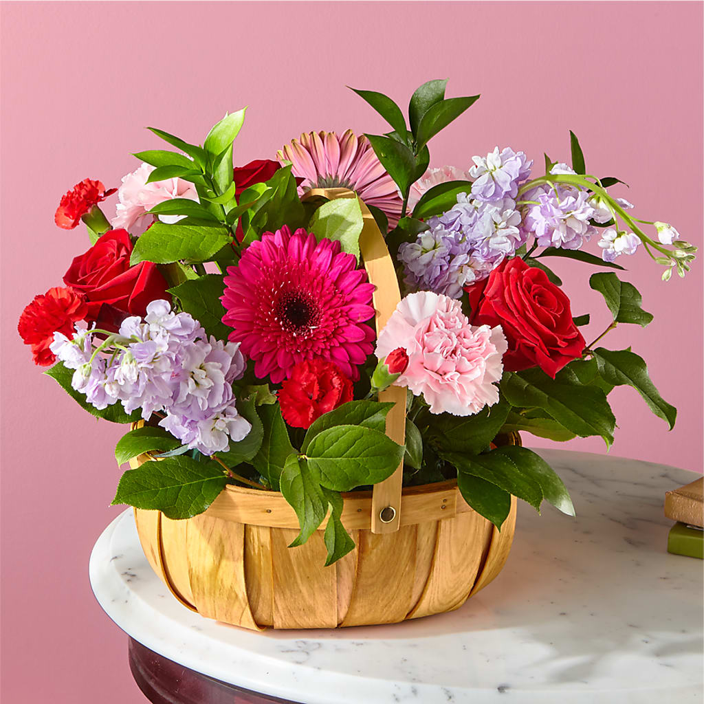 Pink Picnic Basket – A BEAUTIFUL DAY FLORIST WINE & GOURMET, Port Saint Lucie FL