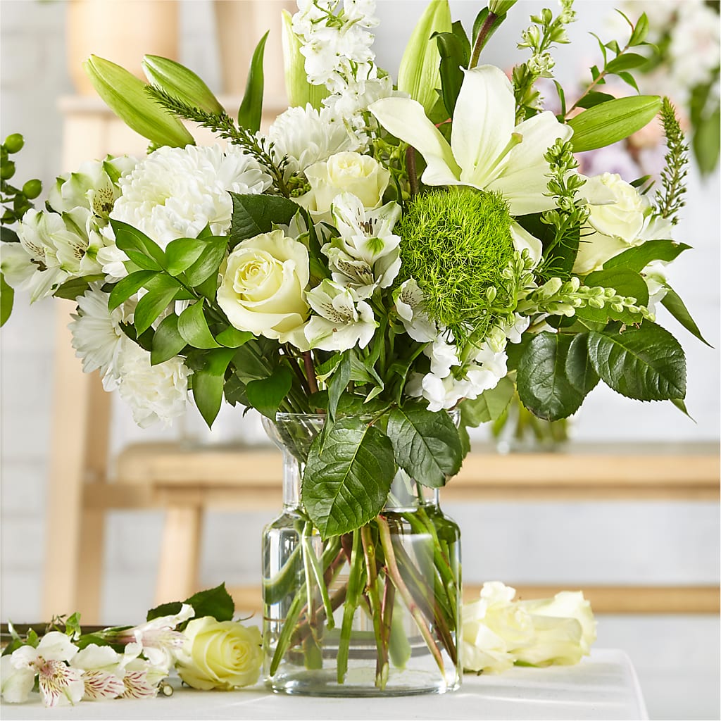 Classic Ivory – A Florist Original – A BEAUTIFUL DAY FLORIST WINE & GOURMET, Port Saint Lucie FL