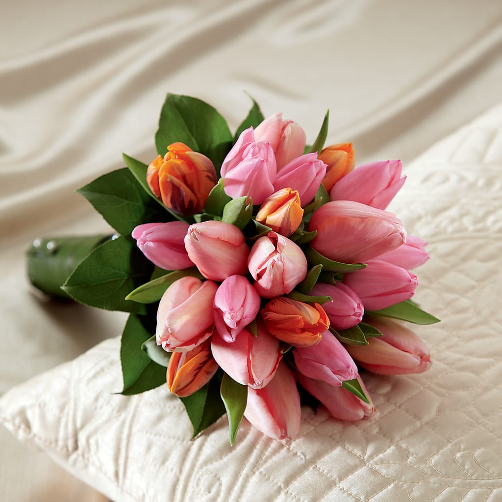 Embraceable Bouquet – A BEAUTIFUL DAY FLORIST WINE & GOURMET, Port Saint Lucie FL