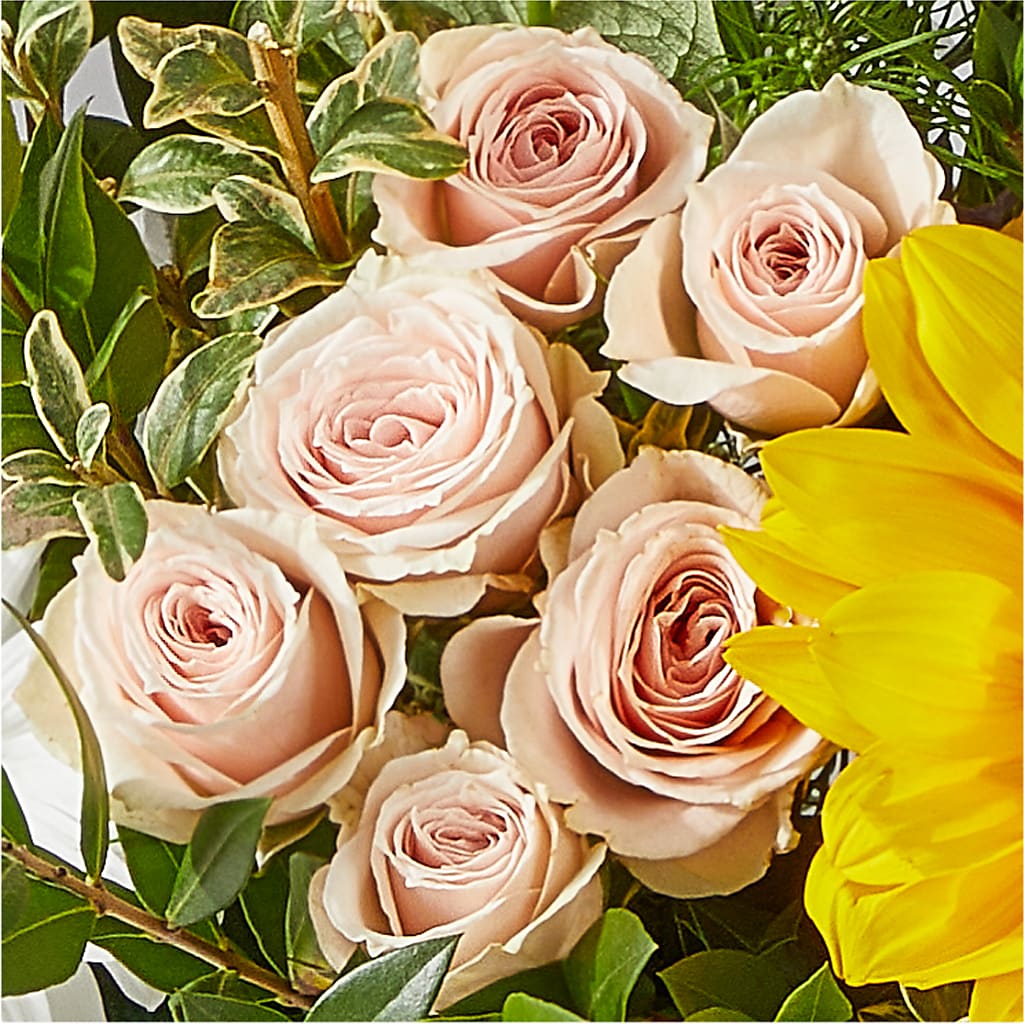 The Good Life Bouquet – A BEAUTIFUL DAY FLORIST WINE & GOURMET, Port Saint Lucie FL