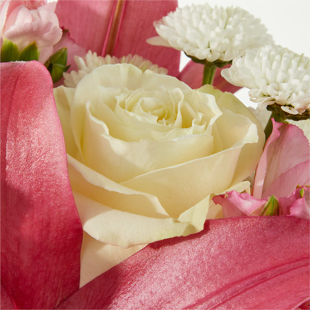 Piece of Cake Bouquet – A BEAUTIFUL DAY FLORIST WINE & GOURMET, Port Saint Lucie FL